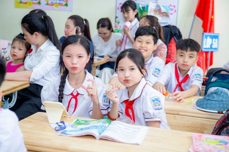 Khu vực học nhóm